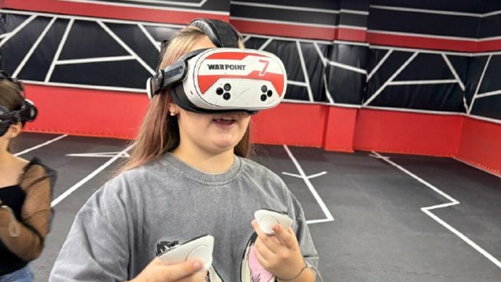 VR-move сеанс Пенза Салют: активная игра на арене WARPOINT